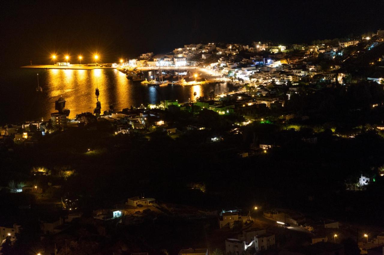 Traditional Stone House With Breathtaking View Serifos Town Экстерьер фото